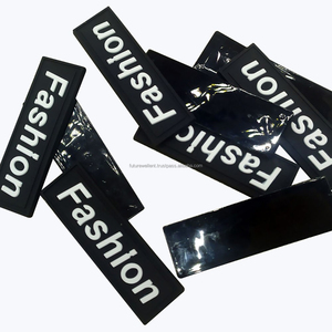 ป้ายยางแฟชั่นแบบกำหนดเองสำหรับป้ายเสื้อผ้าพร้อมข้อความแฟชั่นสำหรับเสื้อผ้าแผ่นยางแฟชั่นสำหรับป้ายติดหมวก - Product Image 6
