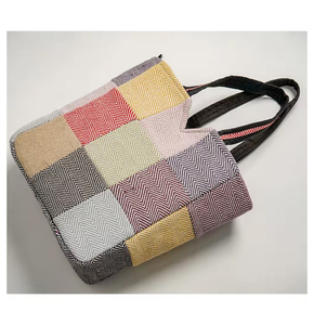 Sac fourre-tout en coton fait à la main pour femmes modernes avec deux sangles fermeture ouverte doublure en toile pour cosmétiques cadeaux bas prix nouvelle collection - Product Image 2