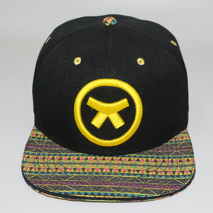 หมวกเบสบอลทรง snapback แบบมีโครง 6 แผง ผ้าแคนวาสกันน้ำ คุณภาพสูง ปีกแบน สไตล์ฮิปฮอป ปักโลโก้ 3 มิติ สีทอง ของแท้จากโรงงาน (OEM) - Product Image 5