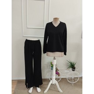 Conjunto de Dos Piezas para Mujer: Blusa de Manga Larga con Cuello en V de Viscosa de Dos Hilos y Pantalones con Detalle de Abertura, 37523 - Negro - Product Image 4