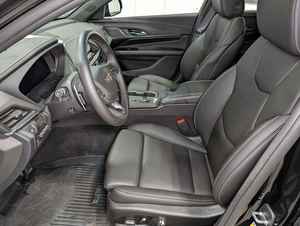 CT4 V Black Wing RWD 2024, SUV de Lujo de Alto Rendimiento con Motor V6 Twin Turbo de 4.1-6L, Techo Panorámico y Asientos de Cuero - Product Image 5