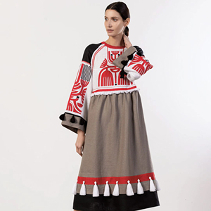 Nouveau design brodé, meilleur modèle, robe folklorique ukrainienne ethnique, robe d'été de style bohème en lin naturel avec décoration de pompon - Product Image 1