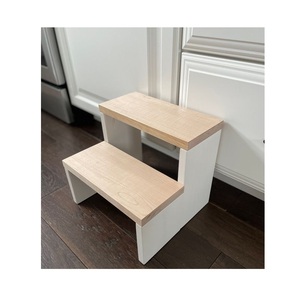 Tabouret d'appoint en bois rustique avec surface lisse, idéal pour les cuisines, chambres, salles de bain et usage domestique dans les maisons de campagne - Product Image 5