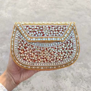 Bolso de mano tipo clutch con mosaico Kundan de diseño nuevo y de la mejor calidad, con pedrería, para novias, bodas y fiestas, hecho a mano por HAND MADE CRAFT. - Product Image 1