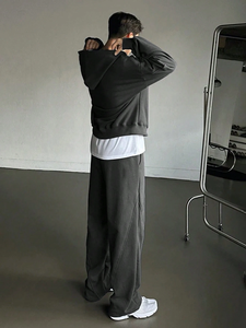 Conjunto de Sudadera con Capucha y Pantalones Deportivos de Felpa Gruesa Unisex, Fabricantes Personalizados, Conjuntos Deportivos Sólidos y Cómodos para Hombre - Product Image 2