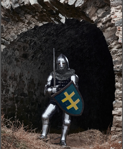 Traje de Armadura de Caballero Templario de Alta Calidad con Forro Interior y Soporte de Madera, el Más Vendido del 2024 |   Caballeros Cruzados - Product Image 1