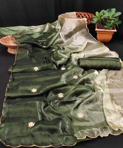 Trending Kanchipuram Silk Crape Sarees: explora los diseños más elegidos en Satin Net Chiffon Chinon Sana Silk Sarees - Product Image 1