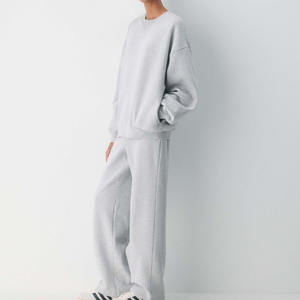 Ensemble de survêtement gris pour femmes, sweat-shirt à col rond et pantalon de jogging à jambes larges, polaire, chaud pour l'hiver, décontracté, ensemble coordonné, vêtements de sport - Product Image 4