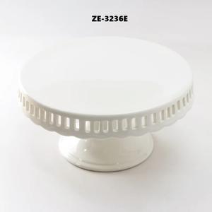 Soporte para Pastel de Metal Rústico Hecho a Mano con Base de Madera para Exhibición de Postres, Fácil Desmoldeo, Hecho por Zahid Exports - Product Image 3