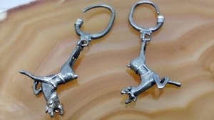 ต่างหูเงินแท้ 925 ประดับทับทิมทรงหยดน้ำ ดีไซน์กวางแกเซลล์ เรียบหรู งานแฮนด์เมด  จำหน่ายเครื่องประดับคุณภาพสูง ราคาส่ง - Product Image 2