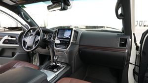 Toyota Land Cruiser 2021 impecable - Product Image 5