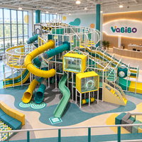 Vabibo Toboggan double tube commercial pour aire de jeux intérieure, toboggan ouvert incurvé, pont suspendu, piscine à balles, labyrinthe d'escalade, personnalisé 3D pour enfants et centres de divertissement familial (FEC)
