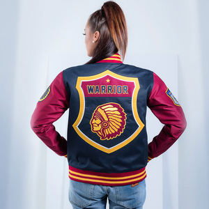 Chaqueta Bomber Varsity Impermeable de Invierno para Hombre, Hecha a Medida, con Logotipo del Equipo en el Frente - Product Image 3