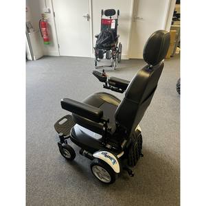 Fauteuil roulant électrique Rascal Rhythm avec élévateur de siège motorisé, capacité de 25 livres, intérieur/extérieur - Product Image 4
