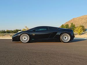 Offre exceptionnelle : Lamborghini Gallardo Coupé d'occasion 2006, propre et prête à être expédiée - Product Image 3