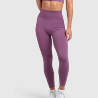 Leggings para mujer, diseño sin costuras y ajustado, con mezcla de tejido de cincuenta y uno por ciento poliamida, treinta y ocho por ciento poliéster y once por ciento elastano.