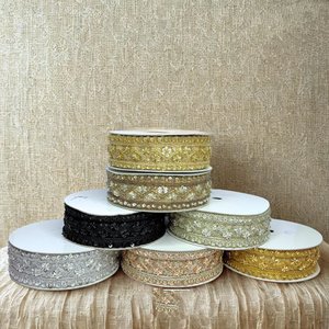 Dentelle brodée de luxe en coton 100% écologique sur mesure, ornée de perles, pour la mode nuptiale et la revente - Product Image 3