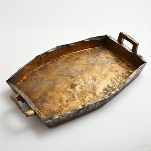 Bandeja fundida Moonlight Rise en forma rectangular elegante con asas de agarre ancho, brillo suave y Estilo funcional para comedor - Product Image 3