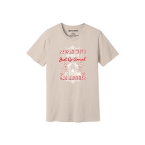 Camiseta informal con cuello redondo para mujer 100% algodón pesado GSM 160-180 diseño personalizable con logotipo de impresión de colocación 3D 12 opciones de color - Product Image 3