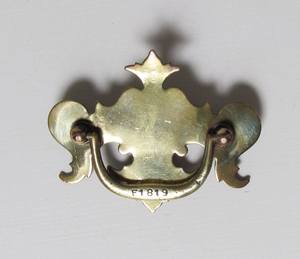 Poignée élégante en métal en laiton fini antique pour tiroir d'armoire de cuisine prix de gros - Product Image 2