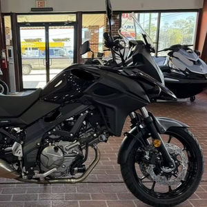 En stock : Motos VStrom 650 Motorsport 2025 en promotion et prêtes à l'exportation |   Ventes automobiles - Product Image 1