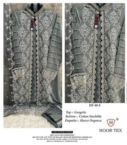 Conjunto de Shalwar Kameez indio sofisticado de georgette pesado bordado para invierno, con pantalón de algodón elástico y dupatta de organza. - Product Image 2