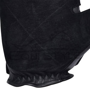 ถุงมือล่าสัตว์ครึ่งนิ้วหนังสังเคราะห์สีดำบุด้วยยางโพลีเอสเตอร์ - Product Image 6