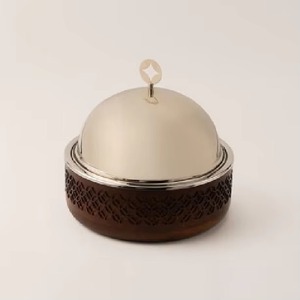 Base en bois de style arabe avec couvercle métallique Design Cutwork Chauffe-plat isolé pour la cuisine Salle à manger Casseroles de service pour la nourriture - Product Image 6