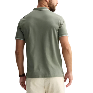 เสื้อโปโลแขนสั้นผู้ชายสไตล์ฮิปฮอปสีสันตัดกัน ทรงเข้ารูป สีเขียวกัลวาไนซ์ โทนสีเข้ากันกับกางเกงโปโล ผ้าฝ้ายคุณภาพสูง - Product Image 2