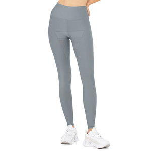 Ensemble de yoga 2 pièces respirant en spandex pour femme, avec legging taille haute et haut à poches, sans coutures, idéal pour la gym et le fitness - Product Image 4