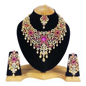 Ensemble de bijoux de mariée de luxe, collier, boucles d'oreilles, diadème, alliage, cristal, strass, design floral, vintage, fête de mariage, bijoux pour femmes, rose - Product Image 1