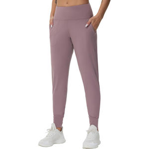 Pantalon de jogging ample personnalisé avec logo, taille haute, en molleton pour femme, respirant, style hip-hop avec décoration en dentelle pour l'hiver - Product Image 6