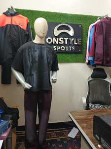 เสื้อยืดและกางเกงวอร์มลำลองทรงปกติ รุ่นซันเฟดเดอร์ ผ้าโพลีเอสเตอร์ 100% พิมพ์ลายดิจิทัล ผ้าเจอร์ซีย์เนื้อแน่น ไม่ยับ แห้งเร็ว - Product Image 4