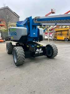 Elevador de pluma montado en camión con brazo articulado 22m de altura Cherry Picker para mantenimiento al aire libre - Product Image 6