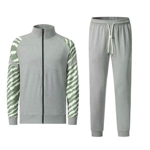 Dernier design de survêtements décontractés personnalisés en coton 100% du Pakistan, col rabattu, respirant et tendance, ensemble pour l'hiver - Product Image 1