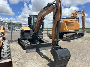Mini-excavatrice sur chenilles CX50D pour HT18, poids opérationnel de 1,2 tonne, moteur Laidong, vérin hydraulique Eaton, boîte de vitesses, garantie d'un an - Product Image 5