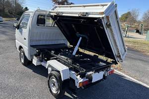 Camioneta Suzuki-Carry 1994, 4x4, Camioneta Kei para el Mercado Japonés, Transmisión Manual de 4 Velocidades, Tracción en las 4 Ruedas, Plataforma Basculante, 660cc, 350kg, Mini Camioneta - Product Image 4