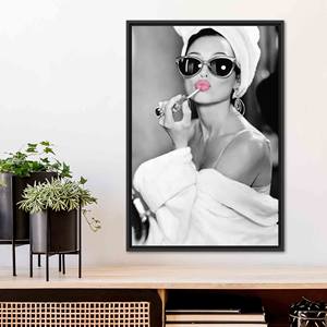 Póster de Audrey Hepburn en lienzo, arte de moda abstracto, decoración de pared impresa moderna, con marco negro - Product Image 1