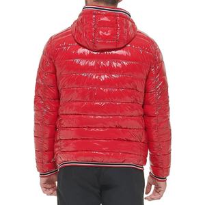 Veste matelassée à logo personnalisé, rembourrage en coton, coque extérieure décontractée en polyester doux et non brillant pour l'hiver, vêtements de rue pour l'extérieur en toile à capuche - Product Image 2
