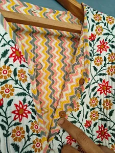 Chaqueta con estampado floral reversible de manga larga acolchada hecha a mano, abrigo de invierno con estampado de bloques de estilo bohemio para primavera - Product Image 6