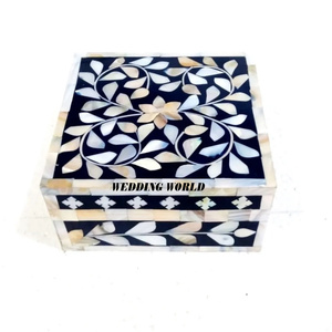 Acrylic <b>Sweet</b> <b>Box</b> Premium Quality Handmade Wholesale Nut Server Hot Selling Designer New Arrival Wholesale Candy <b>Box</b> - Product Image 3