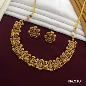 Ensemble de collier de temple en or antique avec motifs d'éléphant et de déesse, bijoux de mariée traditionnels du sud de l'Inde pour les mariages - Product Image 3