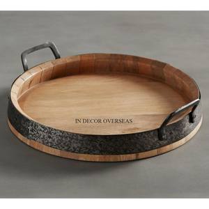 Bandeja de servicio de forma redonda hecha de madera de alta calidad estándar con asas de metal recubiertas de polvo de color negro y marco de la India - Product Image 1
