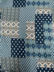 Tissu imprimé en viscose rayonne tissé de haute qualité pour chemises et vêtements pour garçons et filles disponibles au prix de gros - Product Image 2