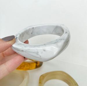 Bracelets en résine pour femmes élégantes en différentes couleurs Bracelets et accessoires de mode pour vêtements et mode - Product Image 6