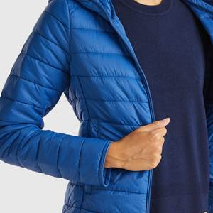 Veste d'hiver matelassée pour femme de qualité supérieure, imperméable et respirante, avec capuche, rembourrage 100 % polyester, coupe confortable - Product Image 4