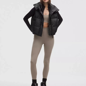 Casual mujer Puffer chaleco Chaqueta ligera cálida elegante cómodo sin mangas prendas de vestir exteriores suministro al por mayor precio barato OEM - Product Image 2