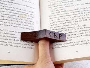 Soporte de Anillo para Dedos, Soporte de Madera para Libros - Product Image 3
