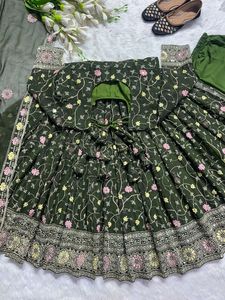 Robe de travail en fausse georgette brodée multifils Tenue de mariée élégante parfaite pour les mariages et les fêtes au prix de gros - Product Image 5