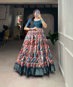 Muy hermoso y diseñador de ropa de fiesta blusa bordada señoras indias mujeres cosidas readymade precio bajo al por mayor Surat ROPA - Product Image 3